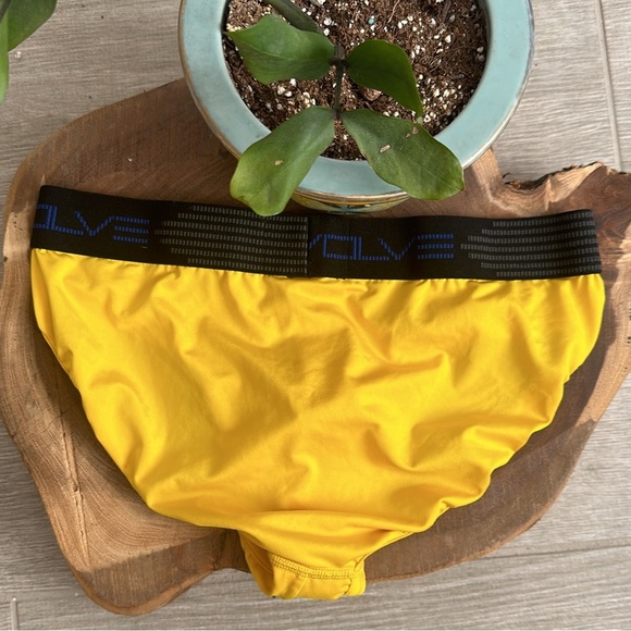 Evolve - Picture 4 of 4